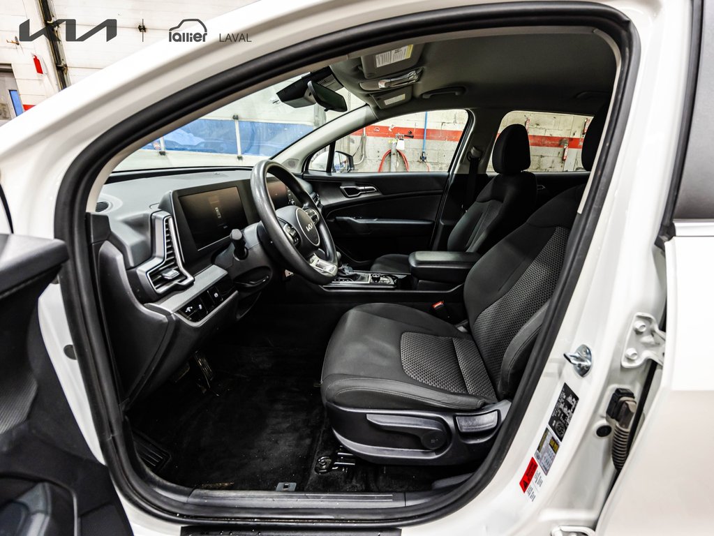 Kia Sportage LX 2023 à Montréal, Québec - 18 - w1024h768px