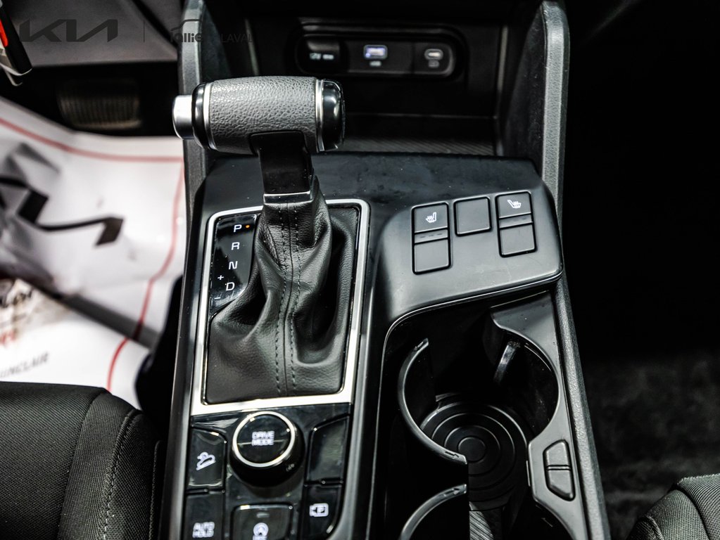 Kia Sportage LX 2023 à Montréal, Québec - 24 - w1024h768px