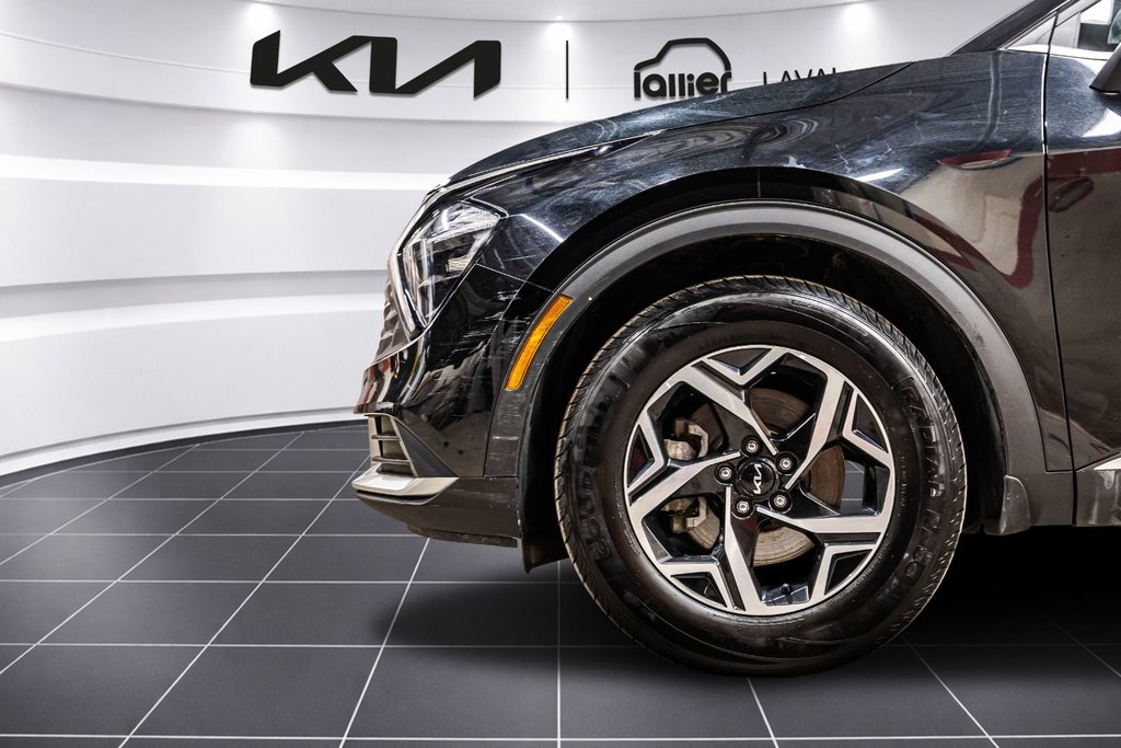 Kia Sportage LX 2023 à Montréal, Québec - 8 - w1024h768px