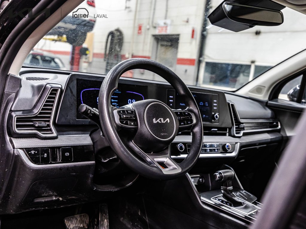 Kia Sportage LX 2023 à Montréal, Québec - 11 - w1024h768px