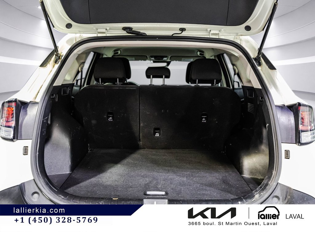 Kia Sportage LX 2023 à Montréal, Québec - 15 - w1024h768px