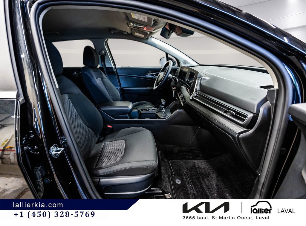 Kia Sportage LX 2023 à Montréal, Québec - 8 - w1024h768px