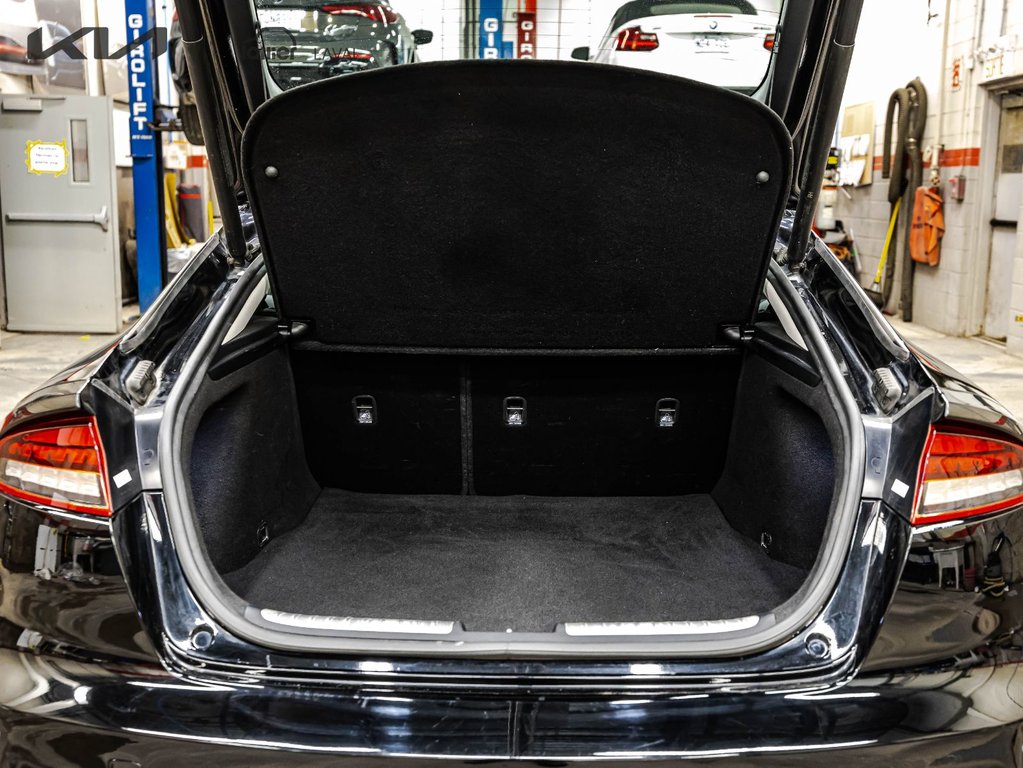 2023 Kia Stinger GT Limited in Montréal, Quebec - 14 - w1024h768px