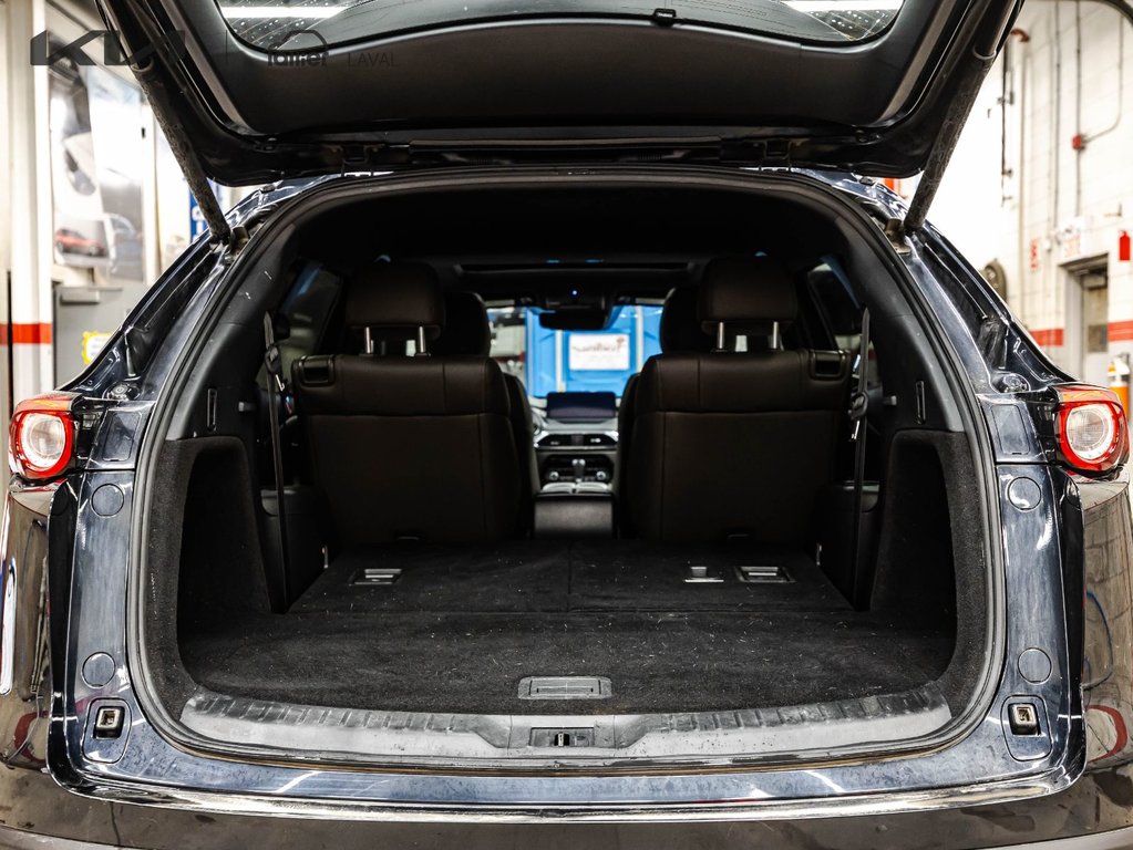 Mazda CX-9 Signature 2023 à Montréal, Québec - 18 - w1024h768px