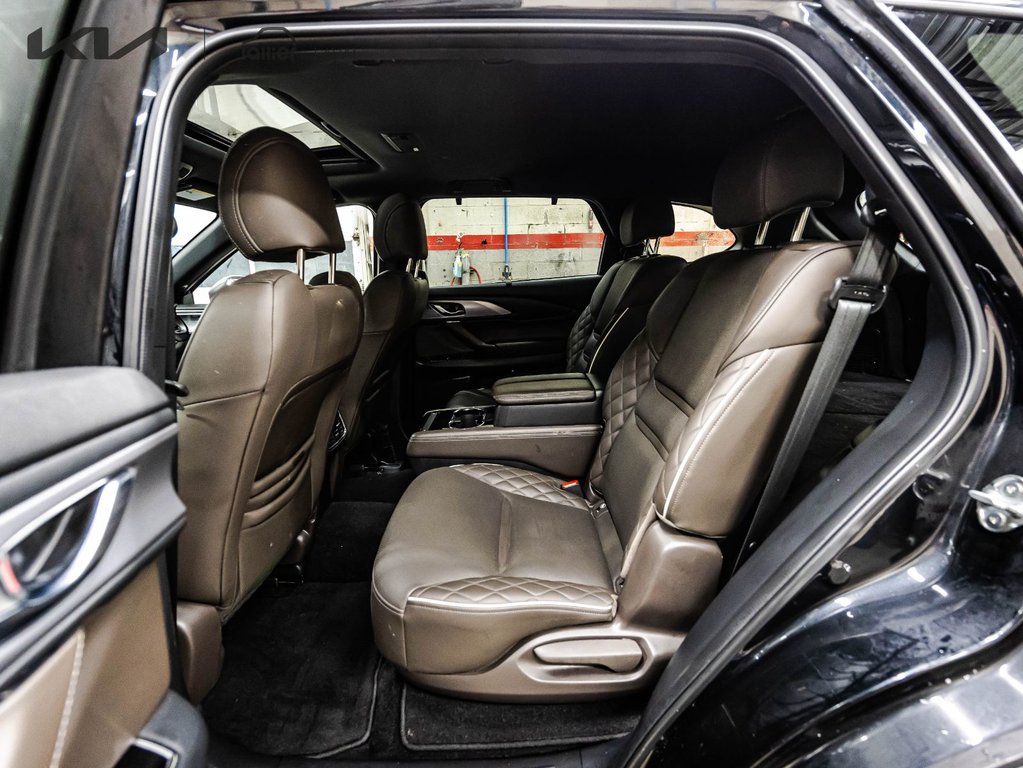 Mazda CX-9 Signature 2023 à Montréal, Québec - 14 - w1024h768px