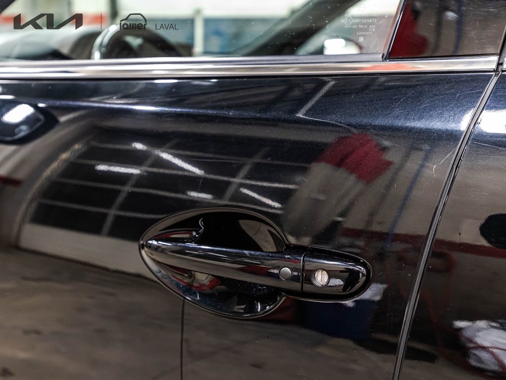 Mazda CX-9 Signature 2023 à Montréal, Québec - 11 - w1024h768px