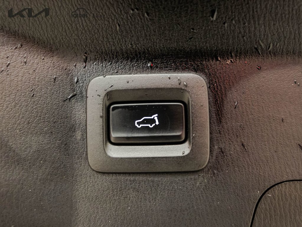 Mazda CX-9 Signature 2023 à Montréal, Québec - 17 - w1024h768px