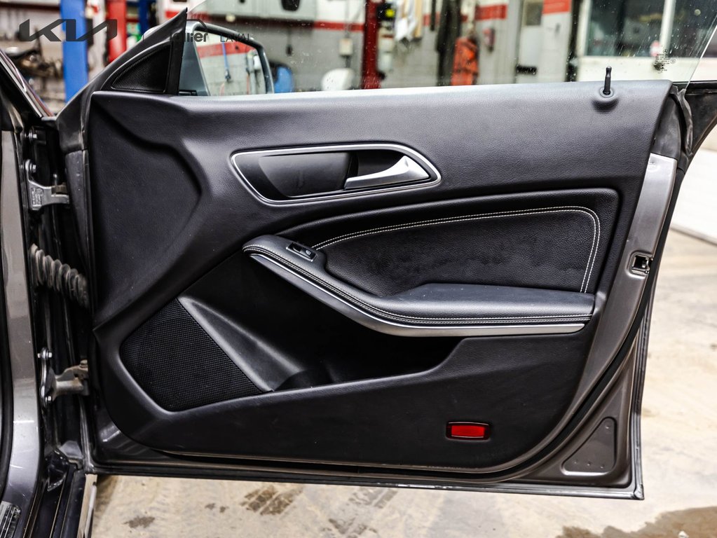 Mercedes-Benz CLA 250 2018 à Montréal, Québec - 17 - w1024h768px