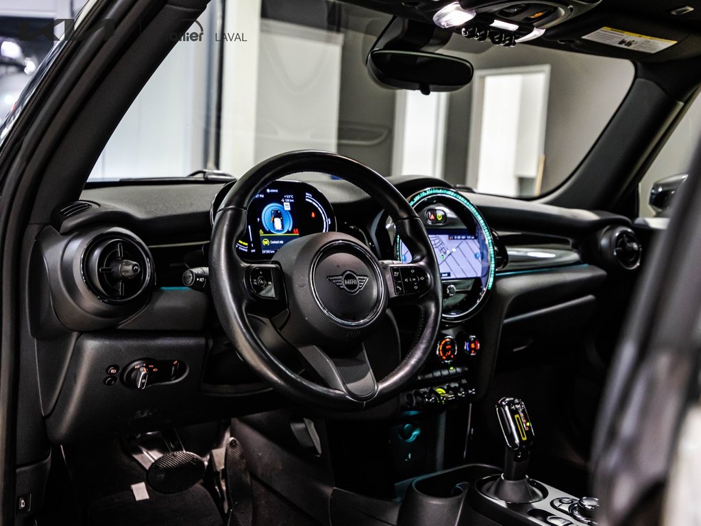 MINI 3 Door Cooper SE 2022 à , Québec - 13 - w1024h768px