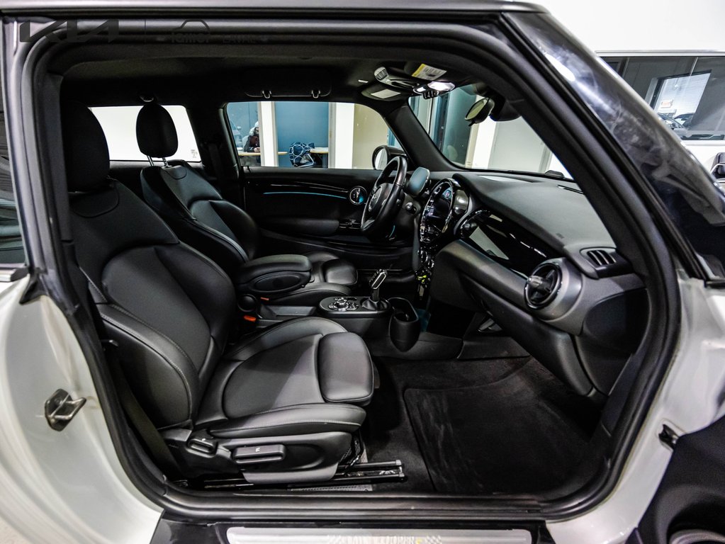 MINI 3 Door Cooper SE 2022 à , Québec - 10 - w1024h768px
