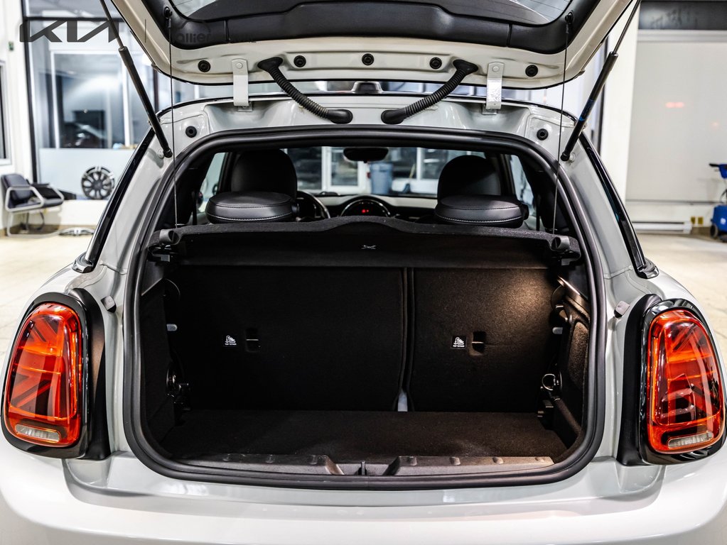 MINI 3 Door Cooper SE 2022 à , Québec - 9 - w1024h768px