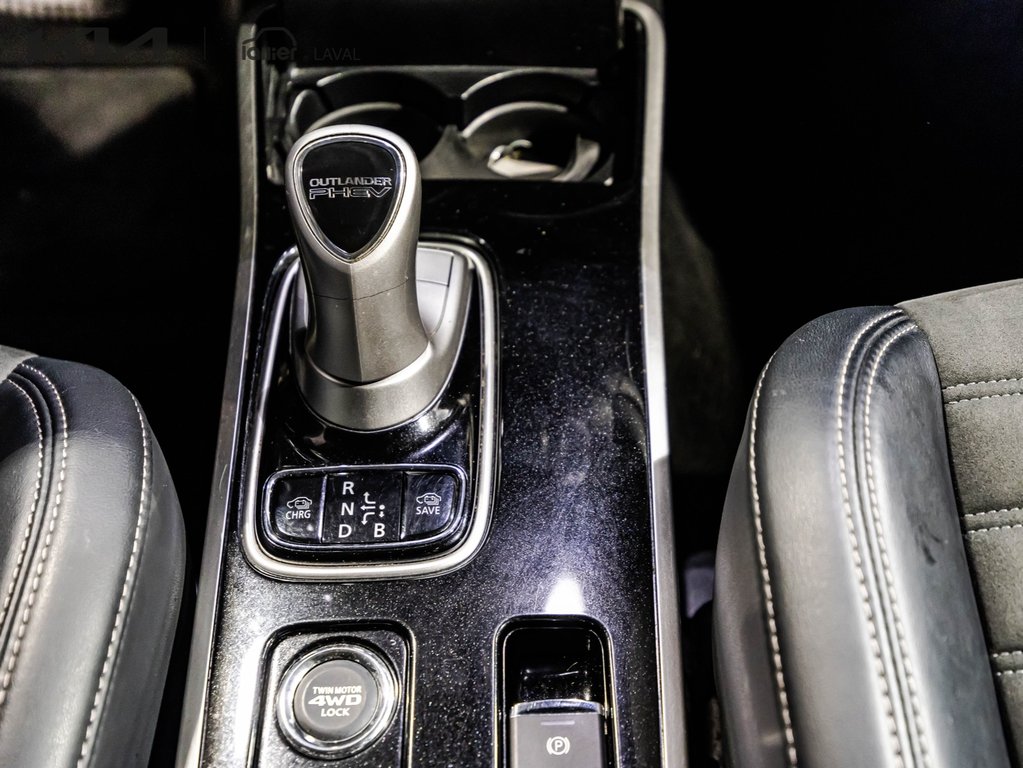 Mitsubishi OUTLANDER PHEV LE 2020 à , Québec - 15 - w1024h768px