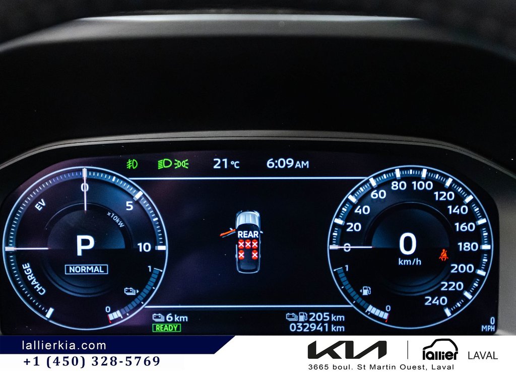 2024 Mitsubishi Outlander Plug-In Hybrid SEL in Montréal, Quebec - 23 - w1024h768px