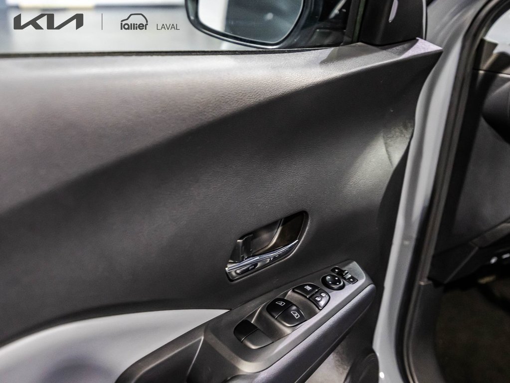 Nissan Kicks SR 2024 à , Québec - 12 - w1024h768px