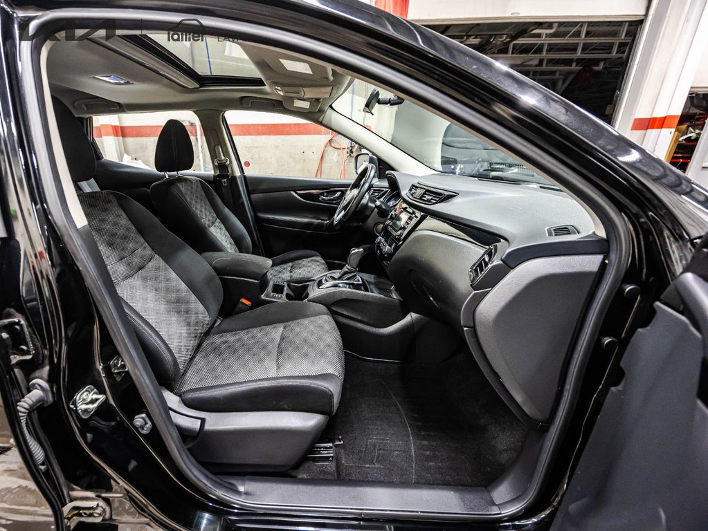 Nissan Qashqai SV 2018 à Montréal, Québec - 13 - w1024h768px