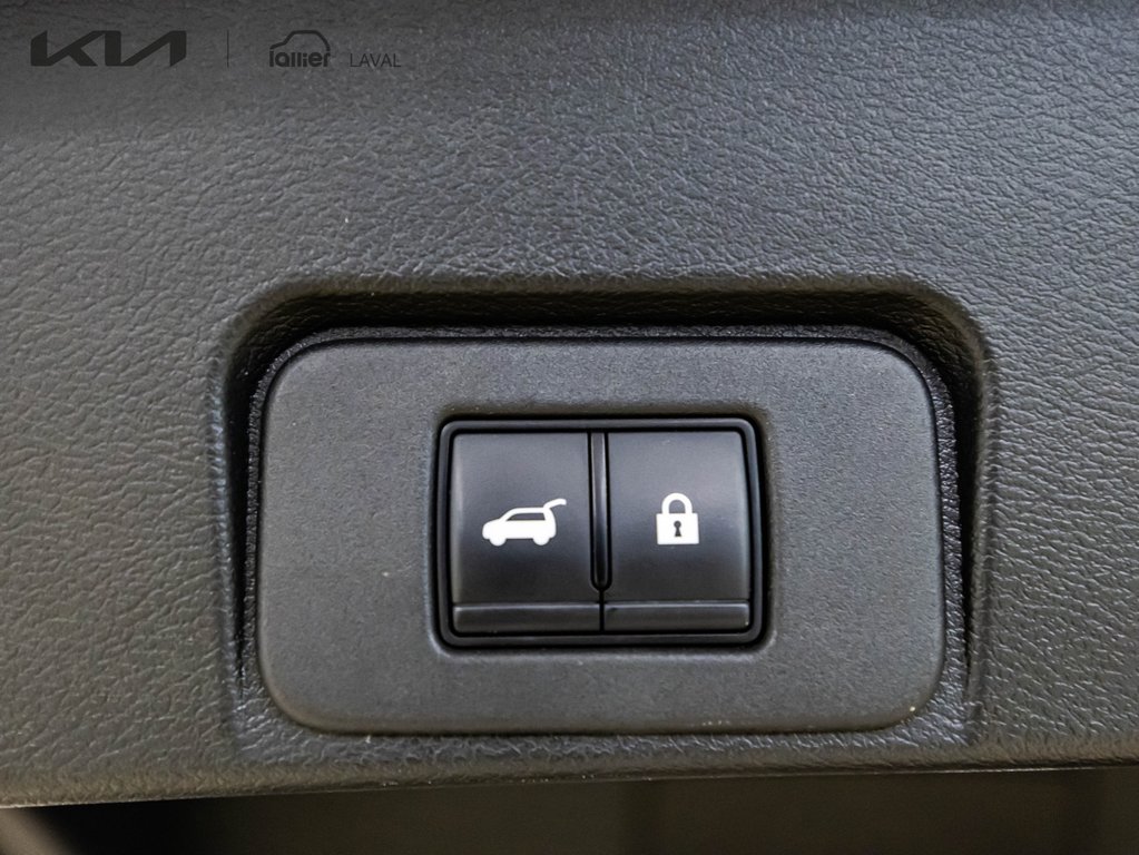 Nissan Rogue Platinum 2023 à , Québec - 21 - w1024h768px