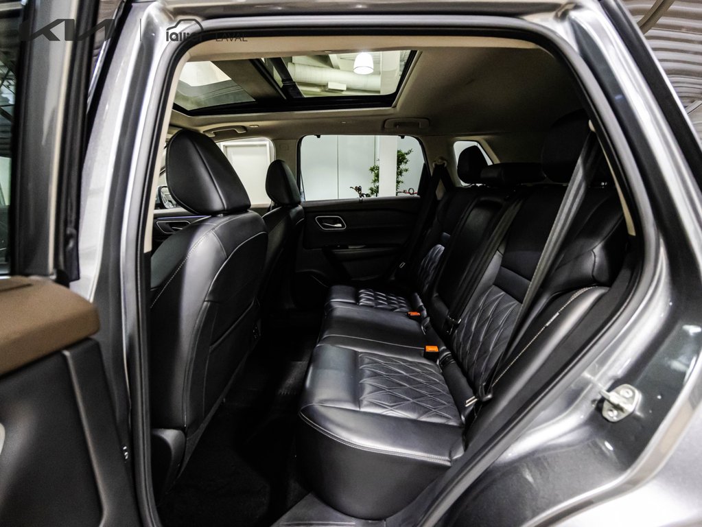 Nissan Rogue Platinum 2023 à , Québec - 19 - w1024h768px