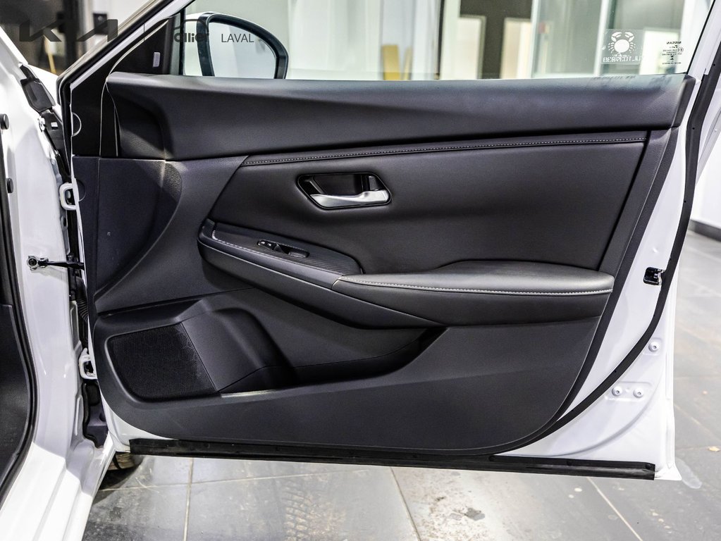 Nissan Sentra SV 2024 à , Québec - 17 - w1024h768px