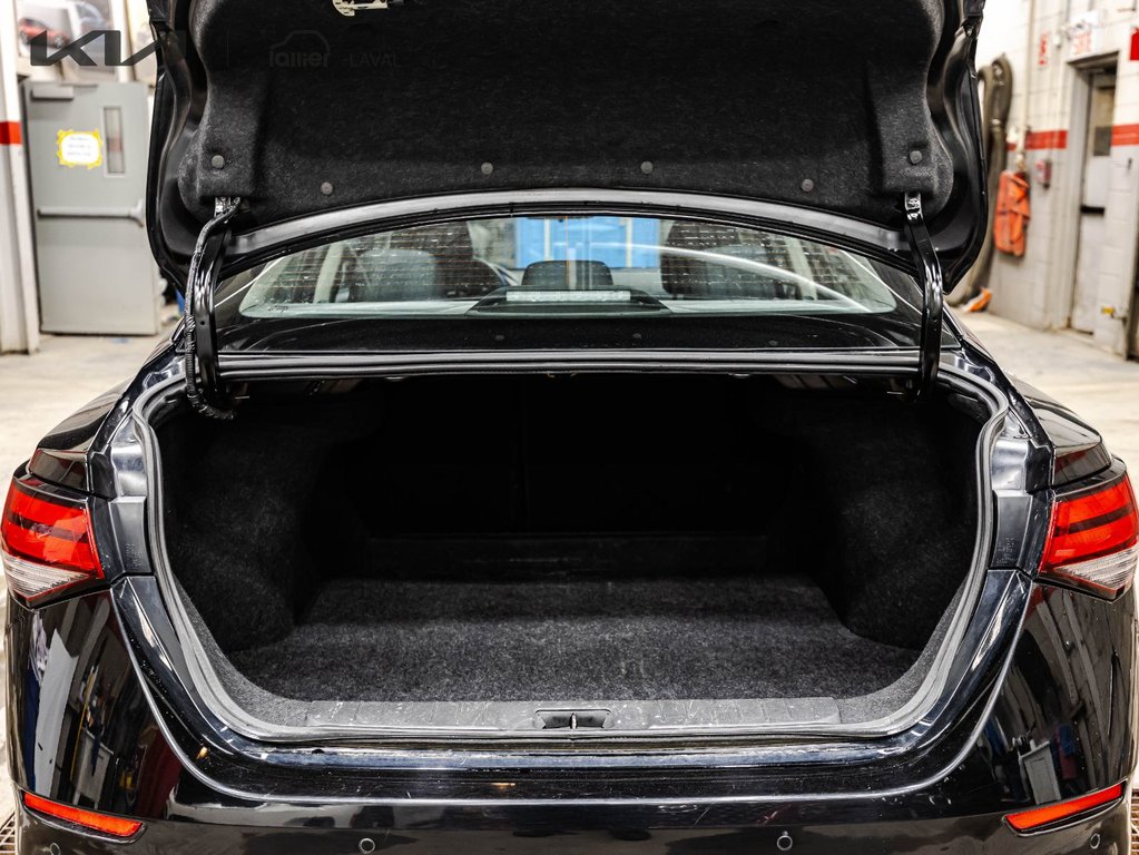 Nissan Sentra SV 2025 à Montréal, Québec - 13 - w1024h768px