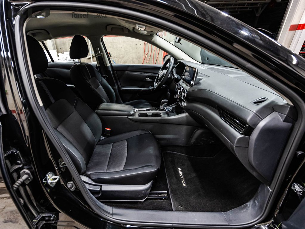 Nissan Sentra SV 2025 à Montréal, Québec - 15 - w1024h768px