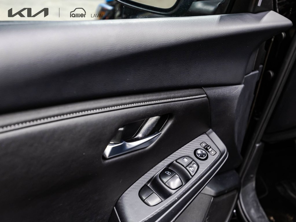 Nissan Sentra SV 2025 à Montréal, Québec - 12 - w1024h768px