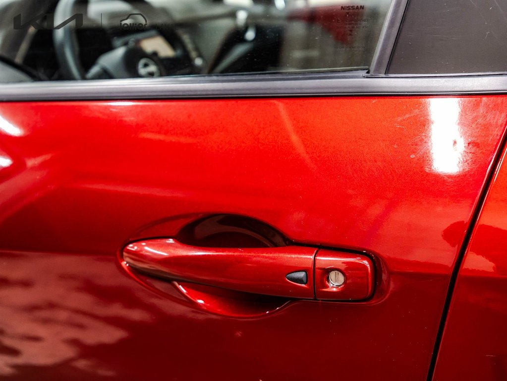 Nissan Versa SR 2024 à Montréal, Québec - 11 - w1024h768px