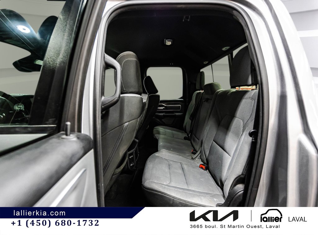 Ram 1500 Big Horn 2021 à Montréal, Québec - 13 - w1024h768px