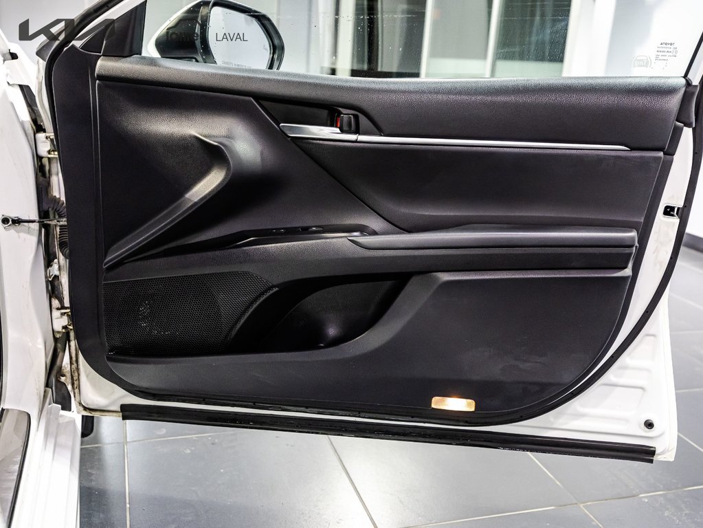 Toyota Camry SE 2019 à , Québec - 16 - w1024h768px