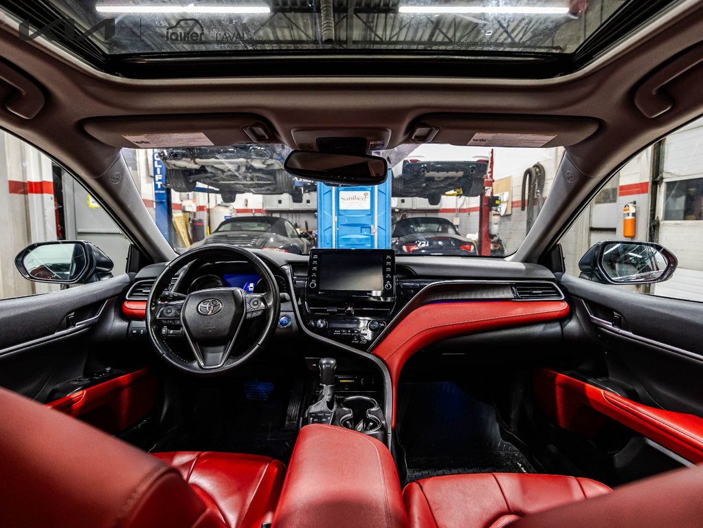 2023 Toyota Camry Hybrid XSE in Montréal, Quebec - 13 - w1024h768px