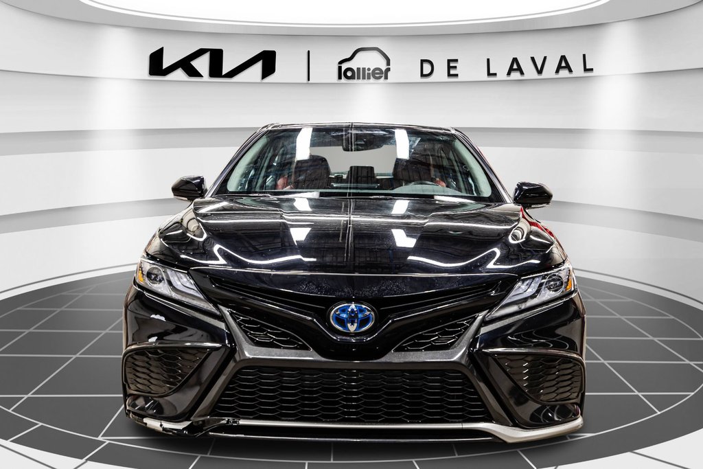 2023 Toyota Camry Hybrid XSE in Montréal, Quebec - 3 - w1024h768px