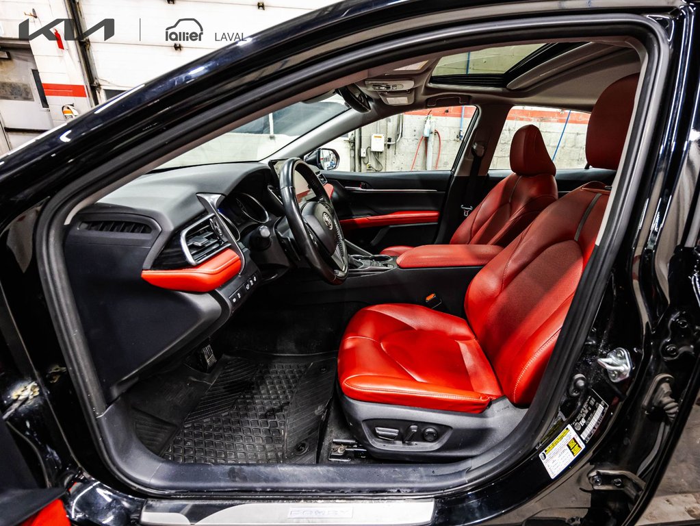 2023 Toyota Camry Hybrid XSE in Montréal, Quebec - 18 - w1024h768px