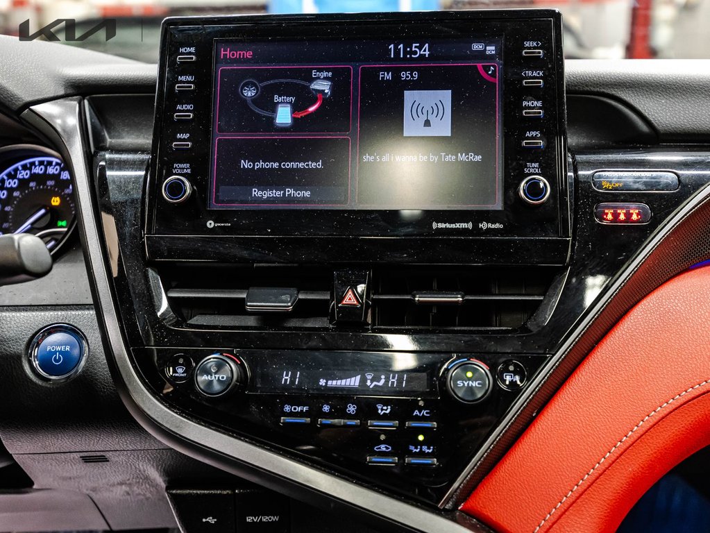 2023 Toyota Camry Hybrid XSE in Montréal, Quebec - 23 - w1024h768px
