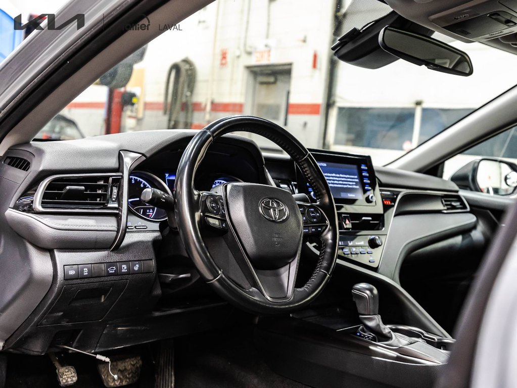 2023 Toyota Camry SE in Montréal, Quebec - 10 - w1024h768px