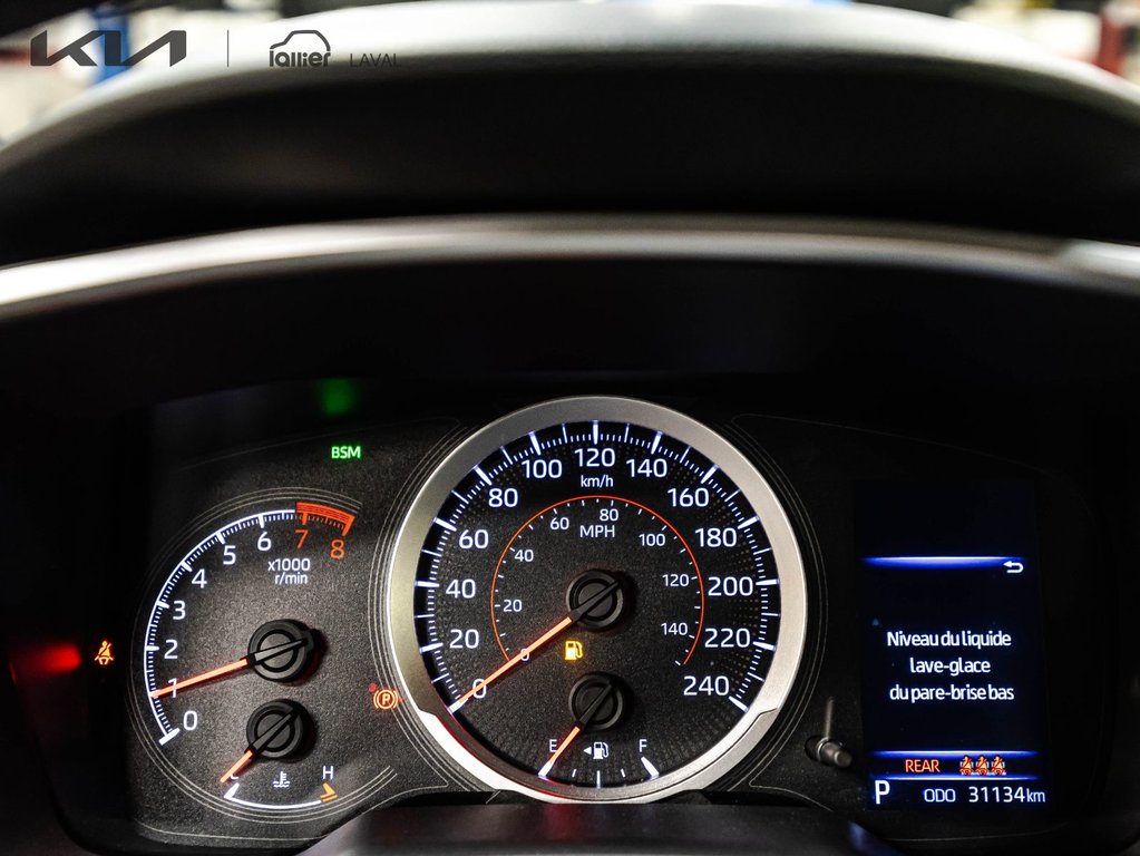 2019 Toyota Corolla Hatchback SE in Montréal, Quebec - 16 - w1024h768px