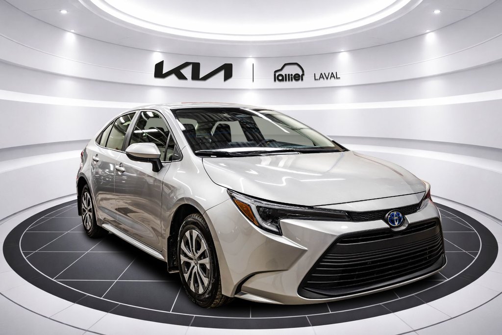 Toyota Corolla Hybrid LE 2024 à Montréal, Québec - 1 - w1024h768px