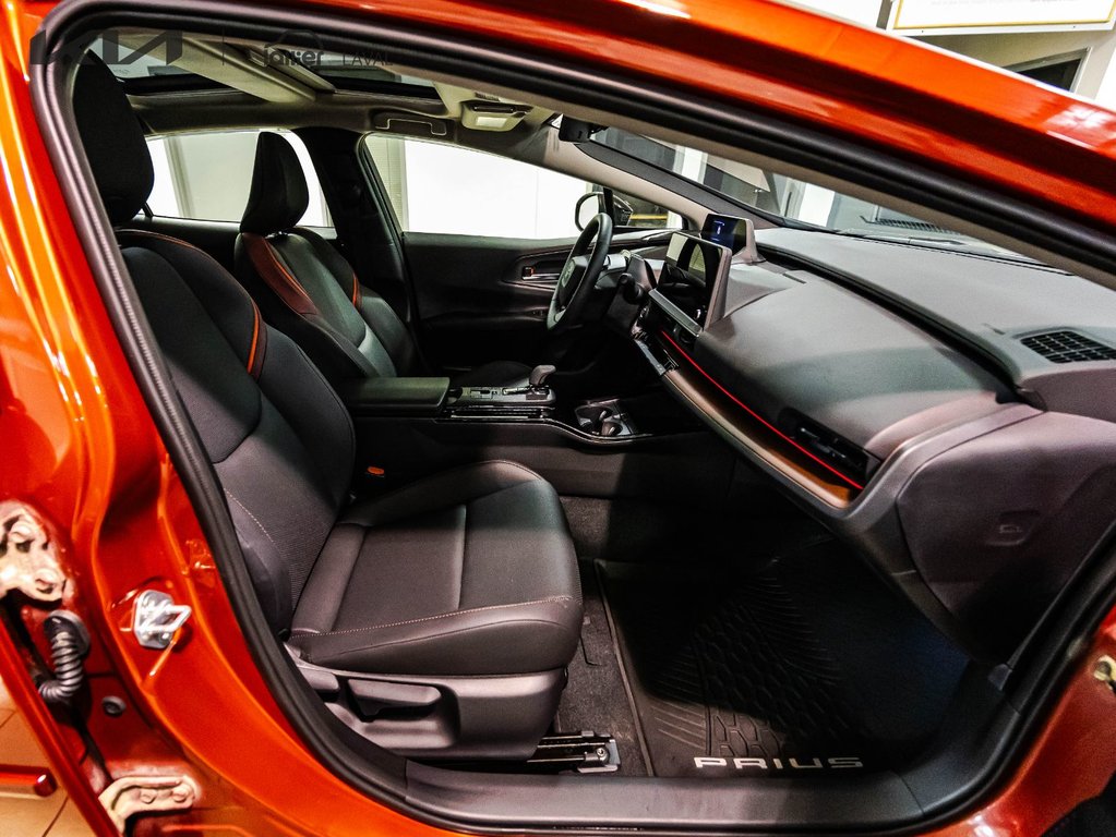 Toyota Prius Plug-In Hybrid XSE 2025 à , Québec - 17 - w1024h768px
