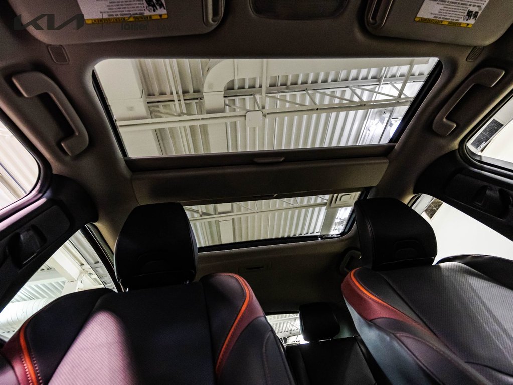 Toyota Prius Plug-In Hybrid XSE 2025 à , Québec - 18 - w1024h768px