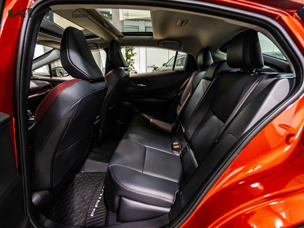 Toyota Prius Plug-In Hybrid XSE 2025 à , Québec - 13 - w1024h768px