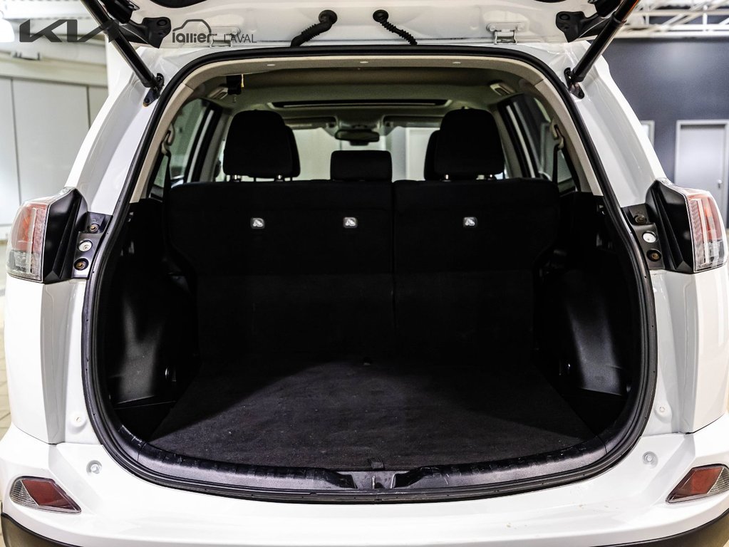 Toyota RAV4 XLE 2017 à , Québec - 19 - w1024h768px
