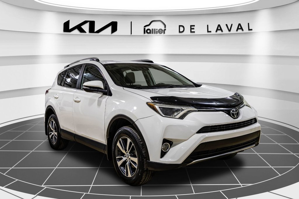 Toyota RAV4 XLE 2017 à , Québec - 11 - w1024h768px