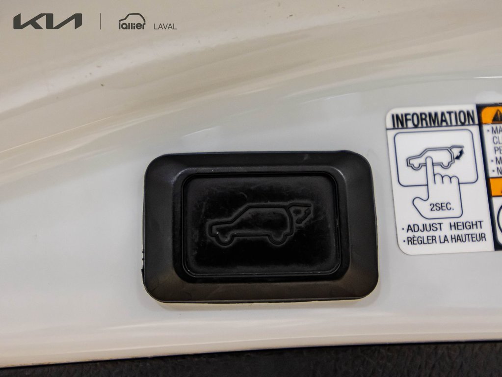 Toyota RAV4 XLE 2017 à , Québec - 18 - w1024h768px
