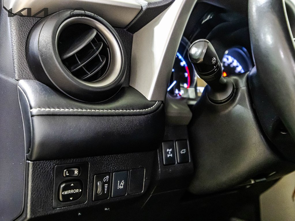 Toyota RAV4 XLE 2017 à , Québec - 14 - w1024h768px
