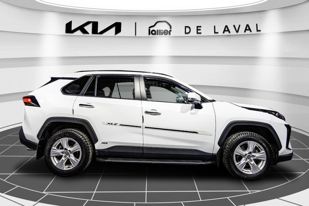 Toyota RAV4 XLE 2021 à , Québec - 8 - w1024h768px