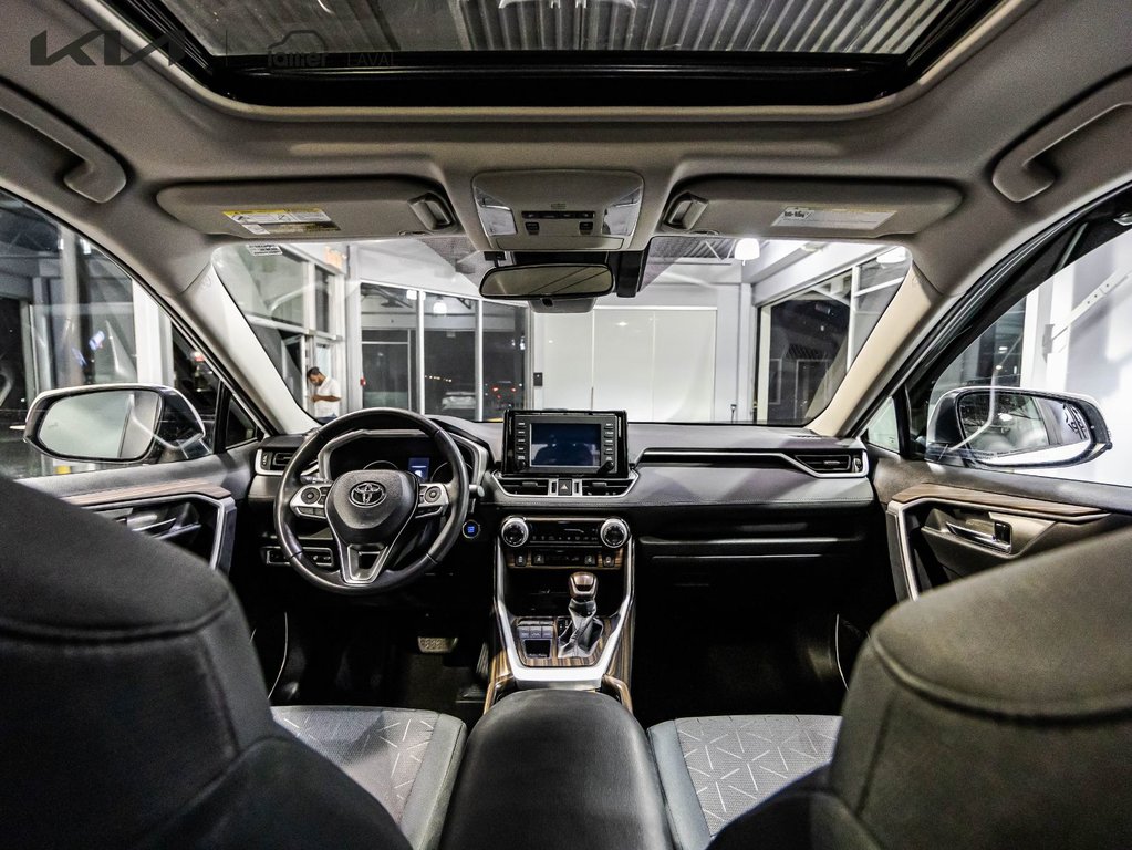 Toyota RAV4 XLE 2021 à , Québec - 14 - w1024h768px