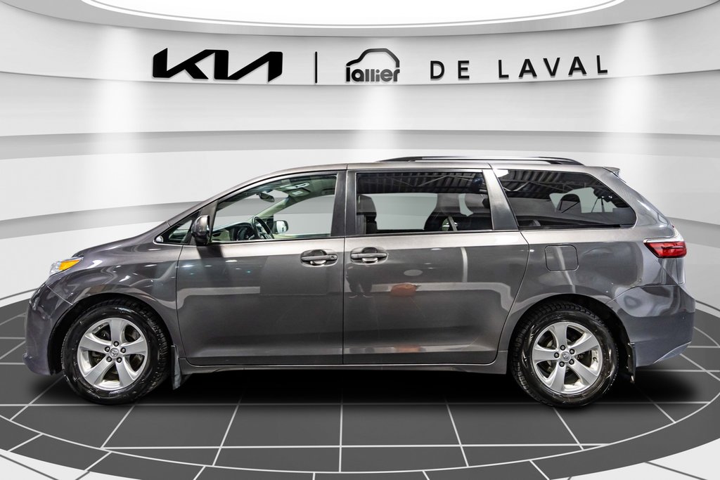 2017  Sienna LE in , Quebec - 3 - w1024h768px