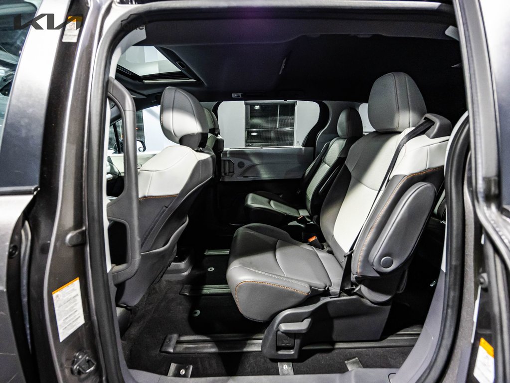 Toyota Sienna XSE 2022 à , Québec - 25 - w1024h768px