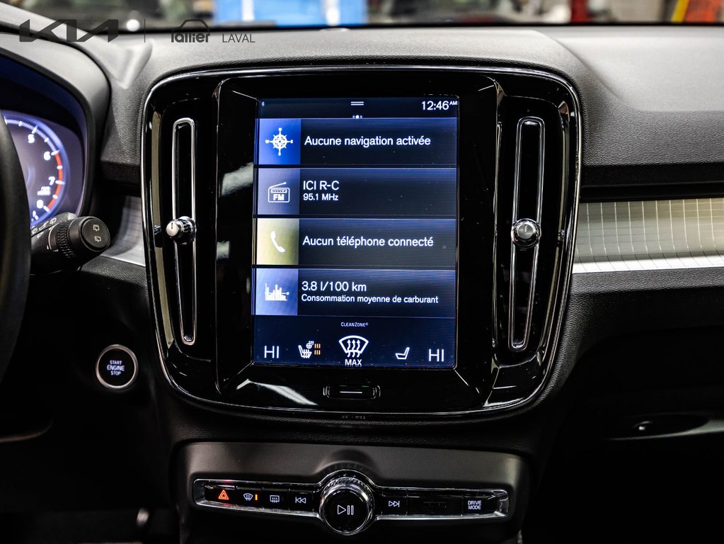 Volvo XC40 Momentum 2020 à Montréal, Québec - 21 - w1024h768px