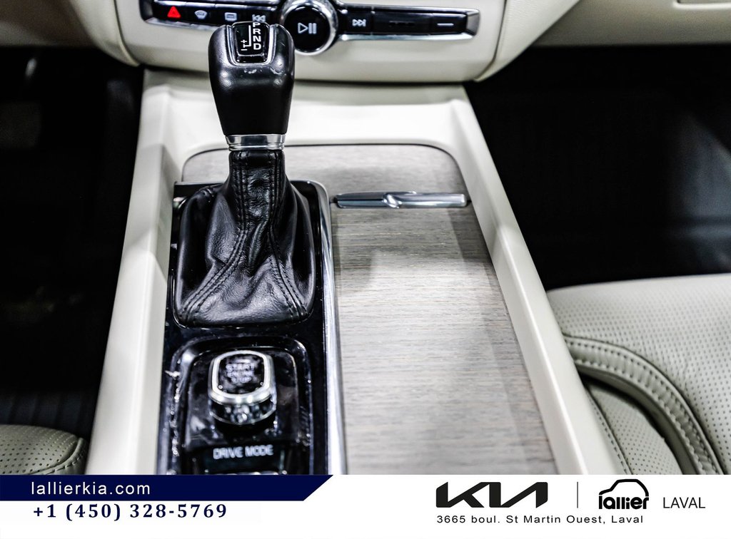 Volvo XC60 Inscription 2018 à Montréal, Québec - 22 - w1024h768px