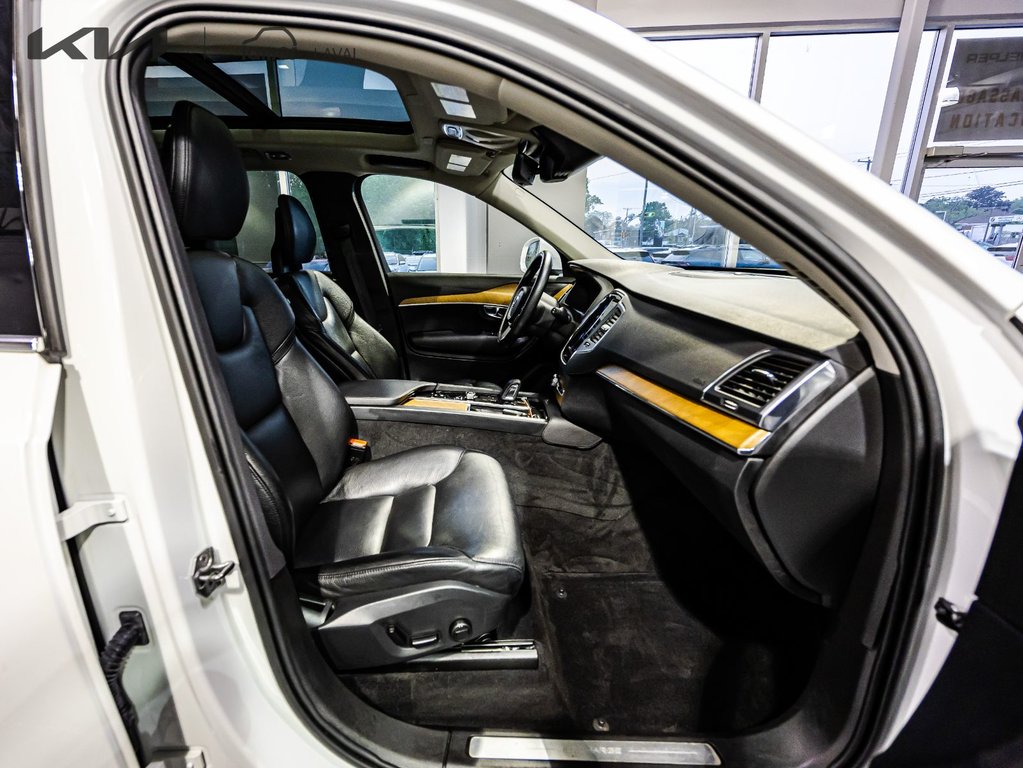 Volvo XC90 Inscription 2021 à , Québec - 18 - w1024h768px