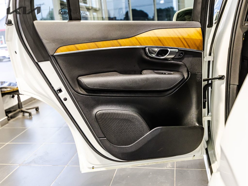 Volvo XC90 Inscription 2021 à , Québec - 12 - w1024h768px